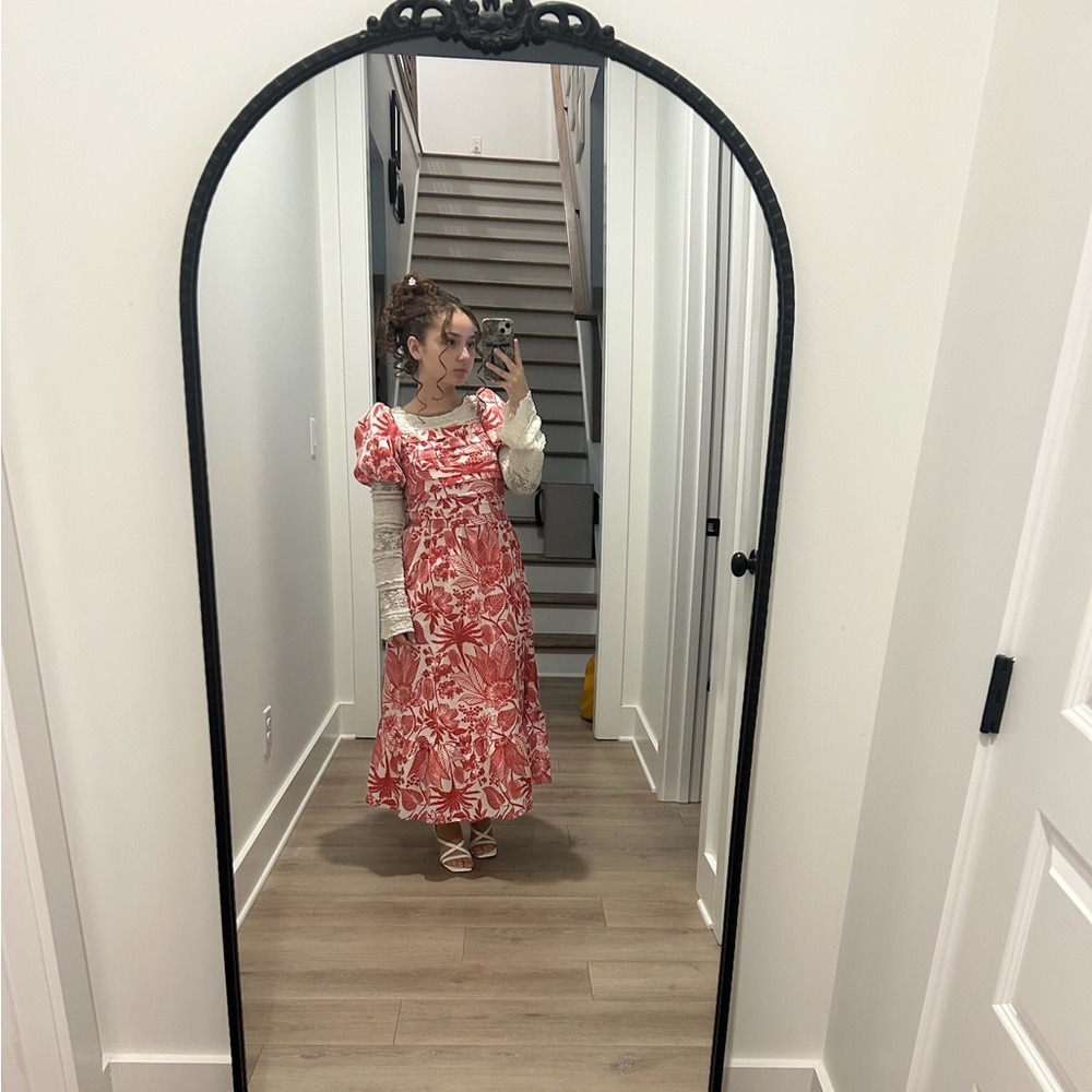 Meet your Posher, Serina